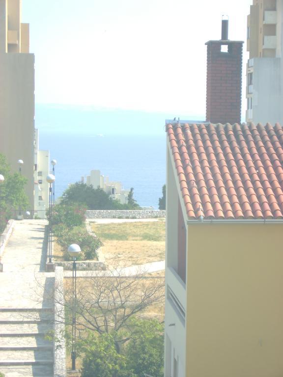 Apartment Small Pearl Split Rum bild